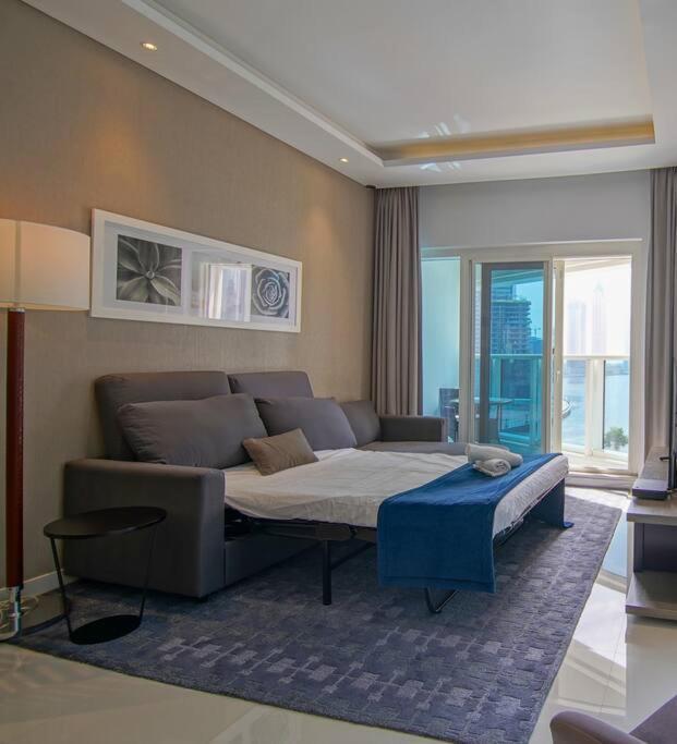 דובאי Luxury Hotel Apartment With A Canal View מראה חיצוני תמונה